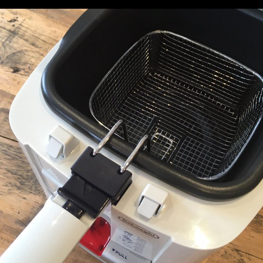Deep fryer Delonghi in NW6 London für 25,00 £ zum Verkauf Shpock DE