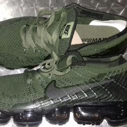 Mens
Size 7.5
Colour: Camo Green
Worn once