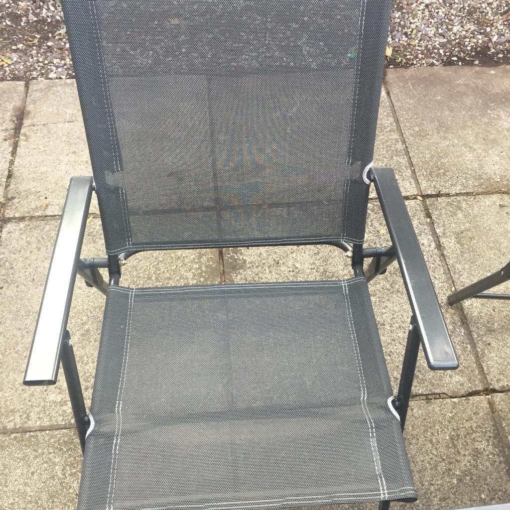 Garden table and chairs in WA11 Helens for £40.00 for sale Shpock