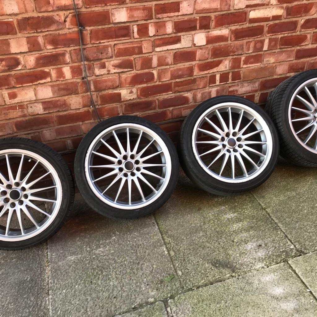 17" multi fit alloy wheels 4x100 & 4x108 in SK5 Stockport für £ 80,00