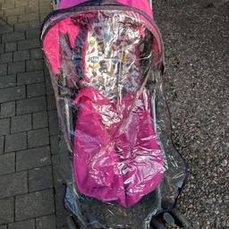 5 point harness, suitable from birth, reclining seat - variable with easy toggle design, forward facing. 
Footmuff (zipped and removable for hot days), rain cover (press stud design attaches to hood) and sun umbrella (rarely used and still in original packaging). Lockable swivel front wheels, adjustable leg rest and a hood. Cargo net storage underneath - this contains two small holes. Apart from this the pushchair is clean + in v.good condition. Only used occasionally.