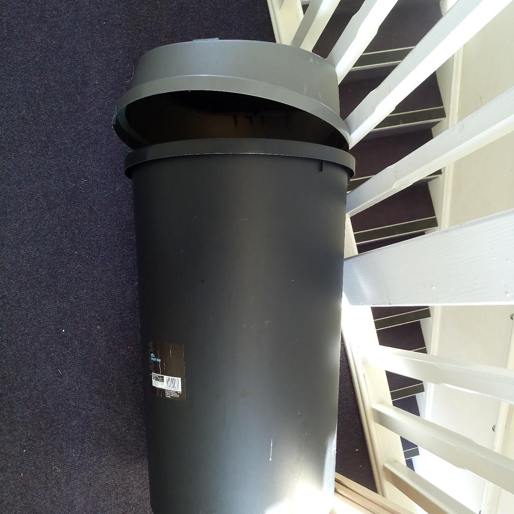 45 litre black bin. in Cambourne for £8.00 for sale Shpock