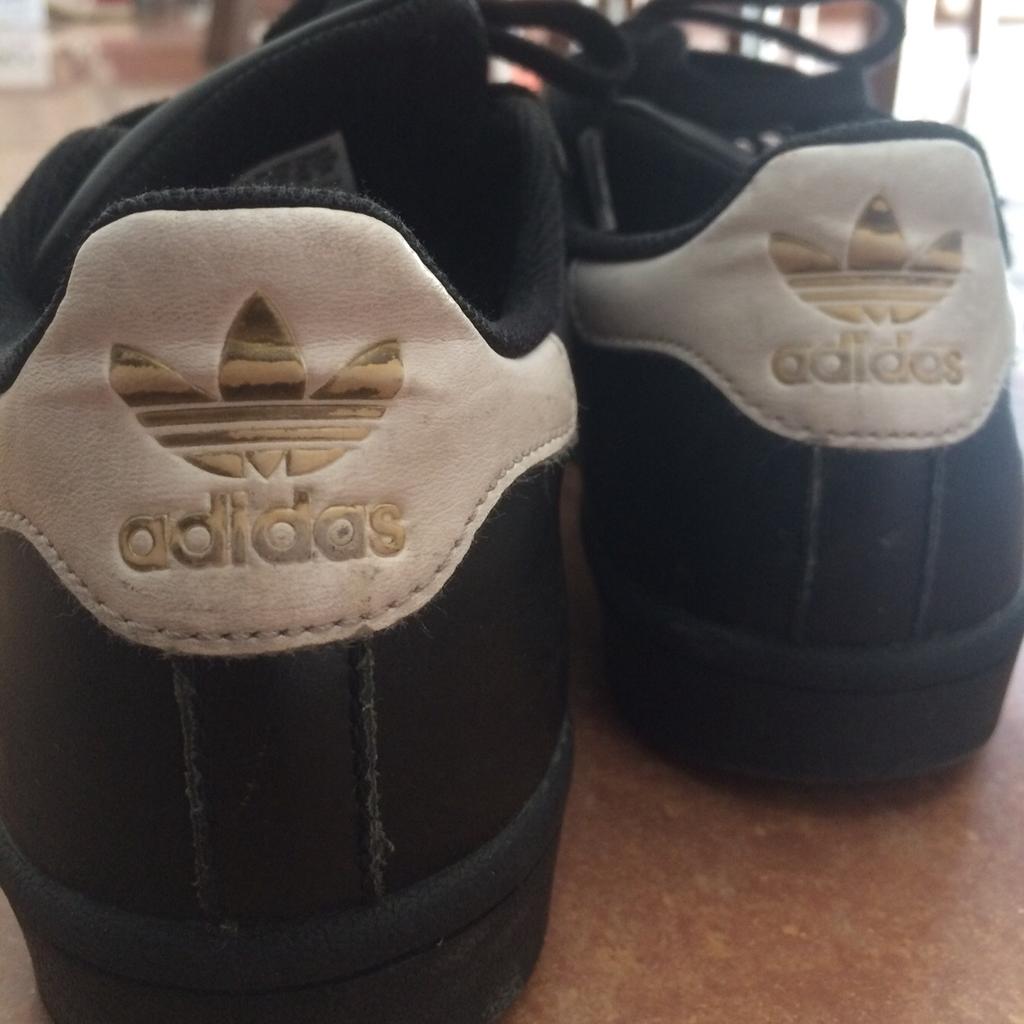 Adidas superstar nere outlet e oro