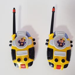 2 walkie talkies
Np 25 euro
Wurde nur ausgepackt und kaum bespielt