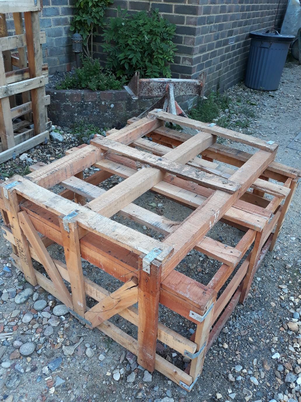 FREE 4 x crate pallets in GU24 Guildford for free for sale Shpock