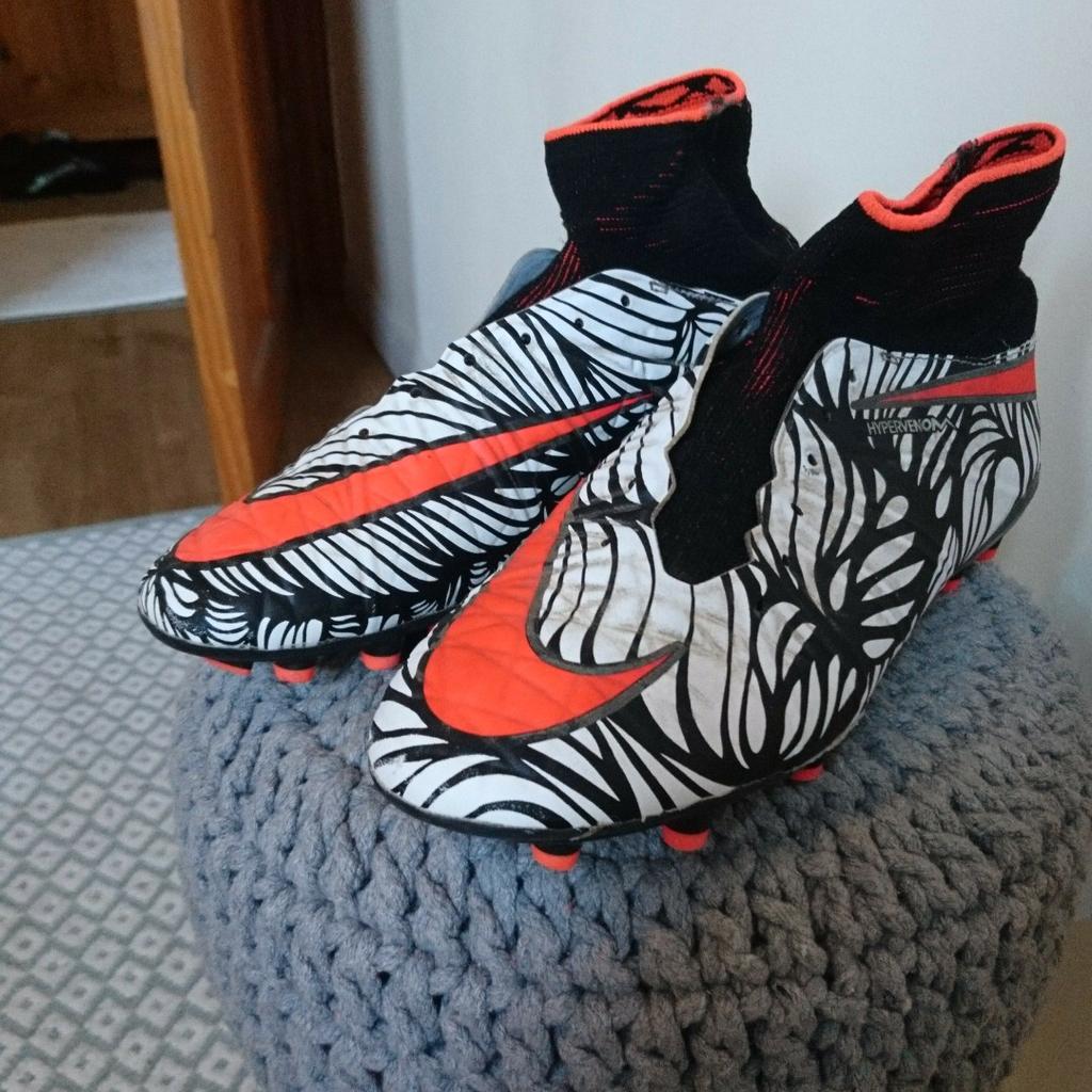 Neymar on sale zebra boots