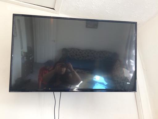 Buy & Sell Bury Town Centre Bury - Photos for Bush tv