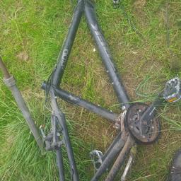 Selling a trek frame as a project would make a nice bike it needs headset and a chain I do have the forks but don't think they be any good