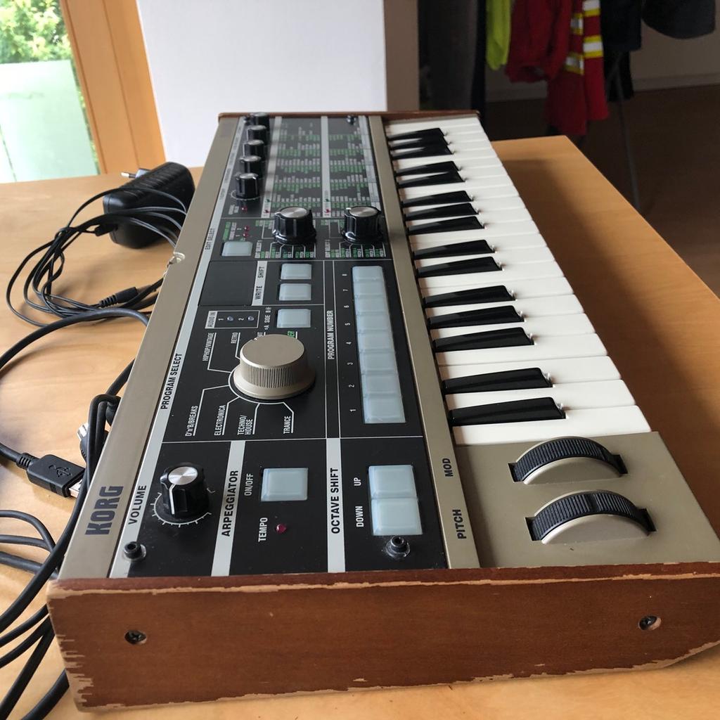 Micro Korg in 5400 Hallein für € 200,00 zum Verkauf | Shpock AT