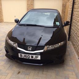 Black Honda Civic in very good condition. FSH, 73000 miles, petrol, immaculate bodywork. Excellent first car as it is cheap to insure.