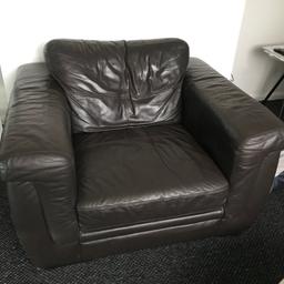 3 seater and 1 arm chair
Brown colour leather 
Quick sale