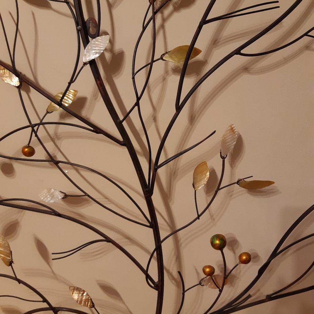 Beautiful metal wall art in SK13 Peak für £ 20,00 zum Verkauf Shpock AT