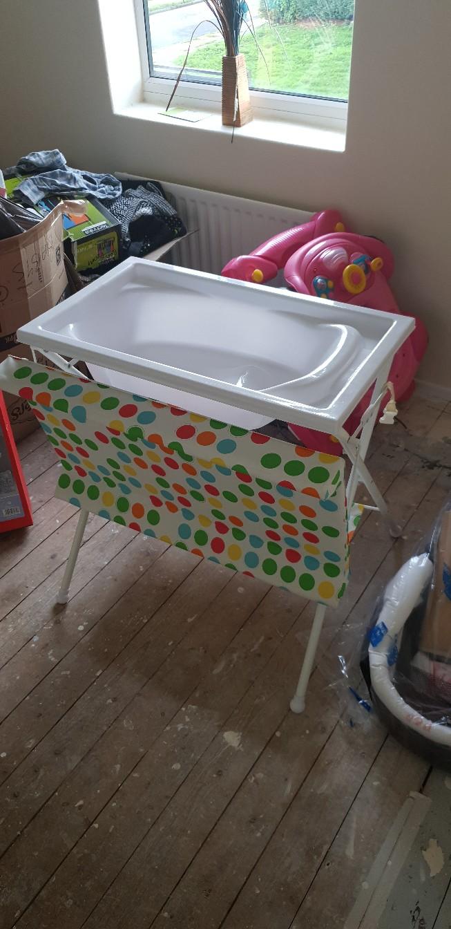 Baby changing table/bath in L24 Liverpool für 5,00 £ zum Verkauf