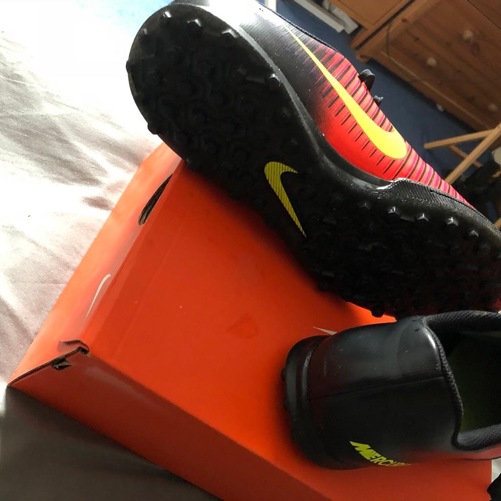 mens nike astro boots