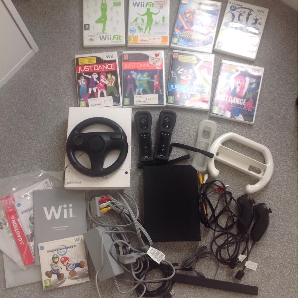 REDUCED Wii console and games bundle in DE14 Staffordshire for £45.00