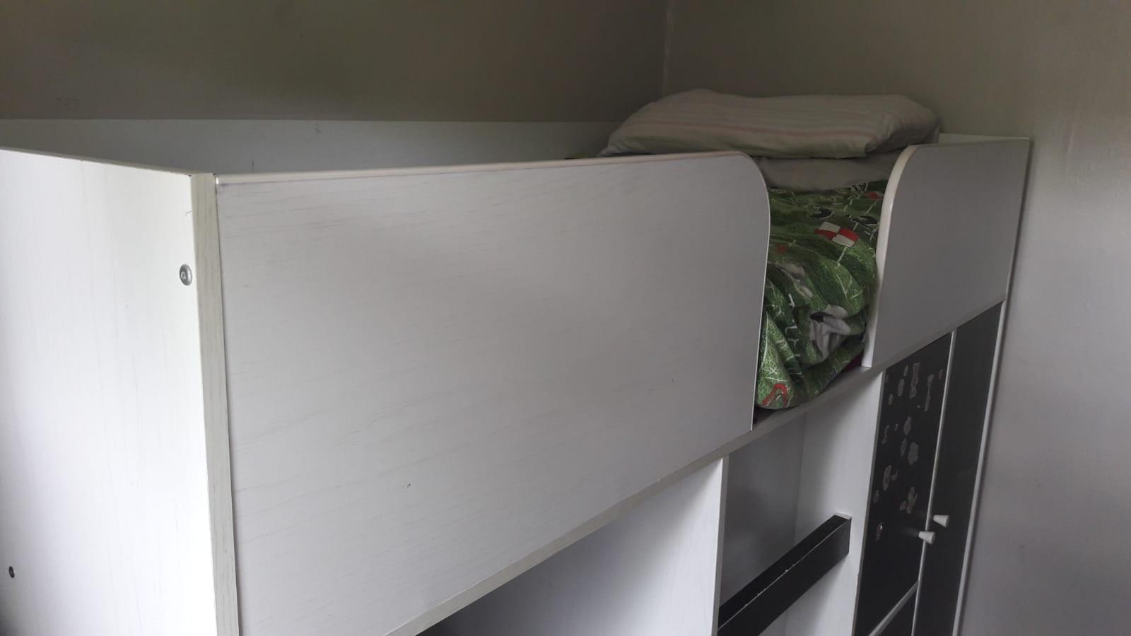 Miami fresh mid sleeper with instructions in ST16 Stafford for £130.00