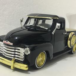 1:24 size 1953 Chevrolet pick up truck custom built with opening doors, front bonnet and back door. Pick up or postage available for £3