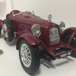 Burago 1:18 scale 1934 Alfa Romeo 2300 monza in rare maroon colour, opening bonnet and turning wheels through steering. Pick up or
Postage available for £3