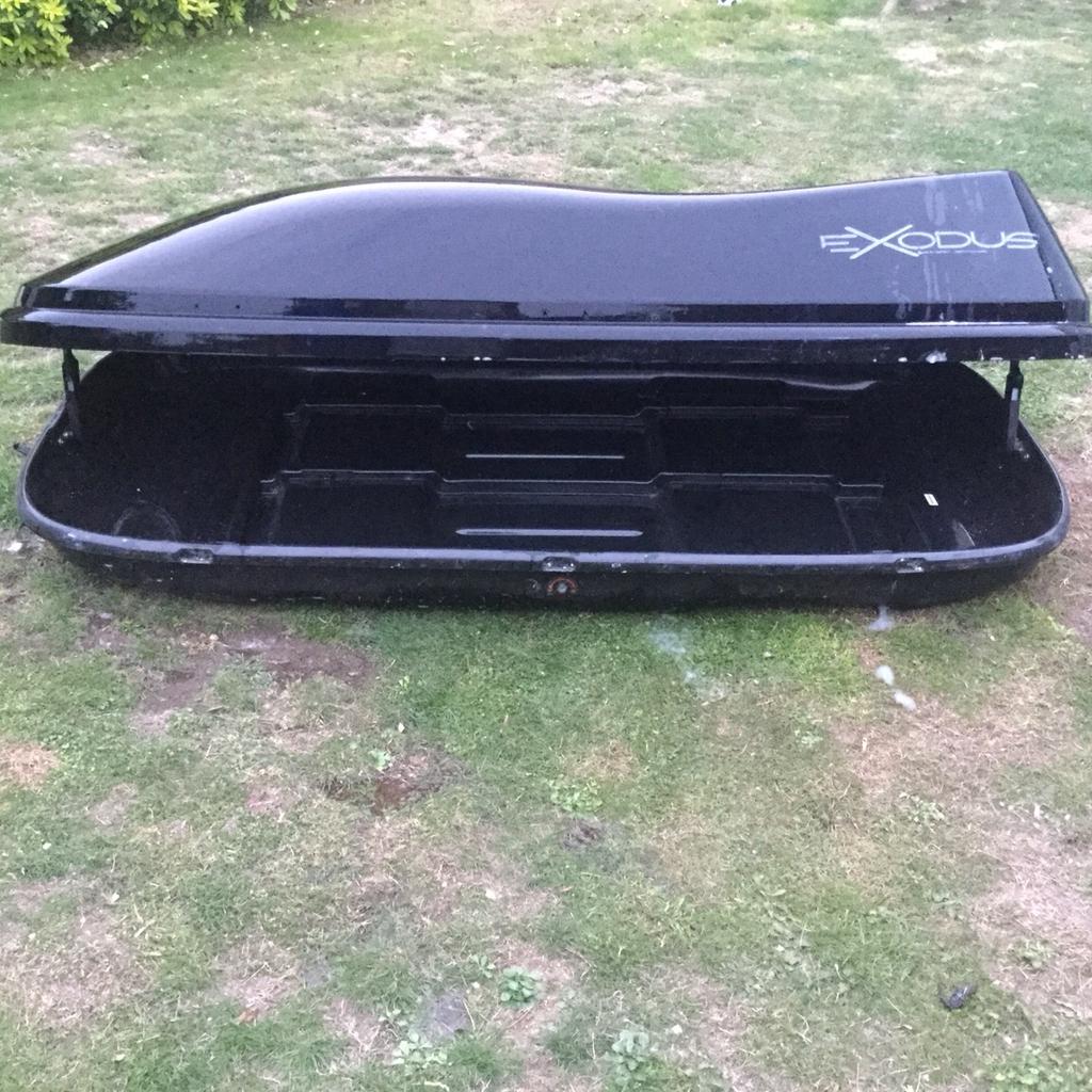 Exodus roof box discount fitting