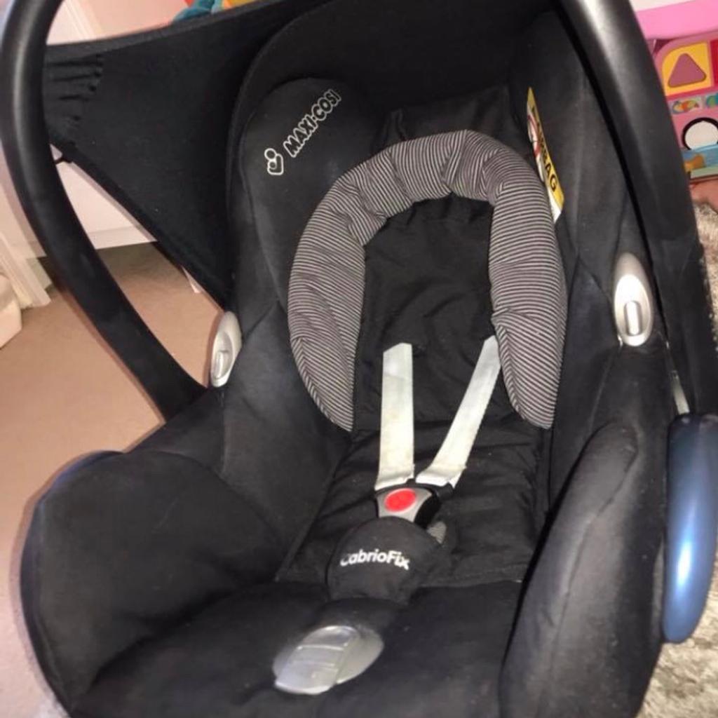 Maxi Cosi Cabriofix Group 1 Car Seat in Bracknell für 20,00 £ zum