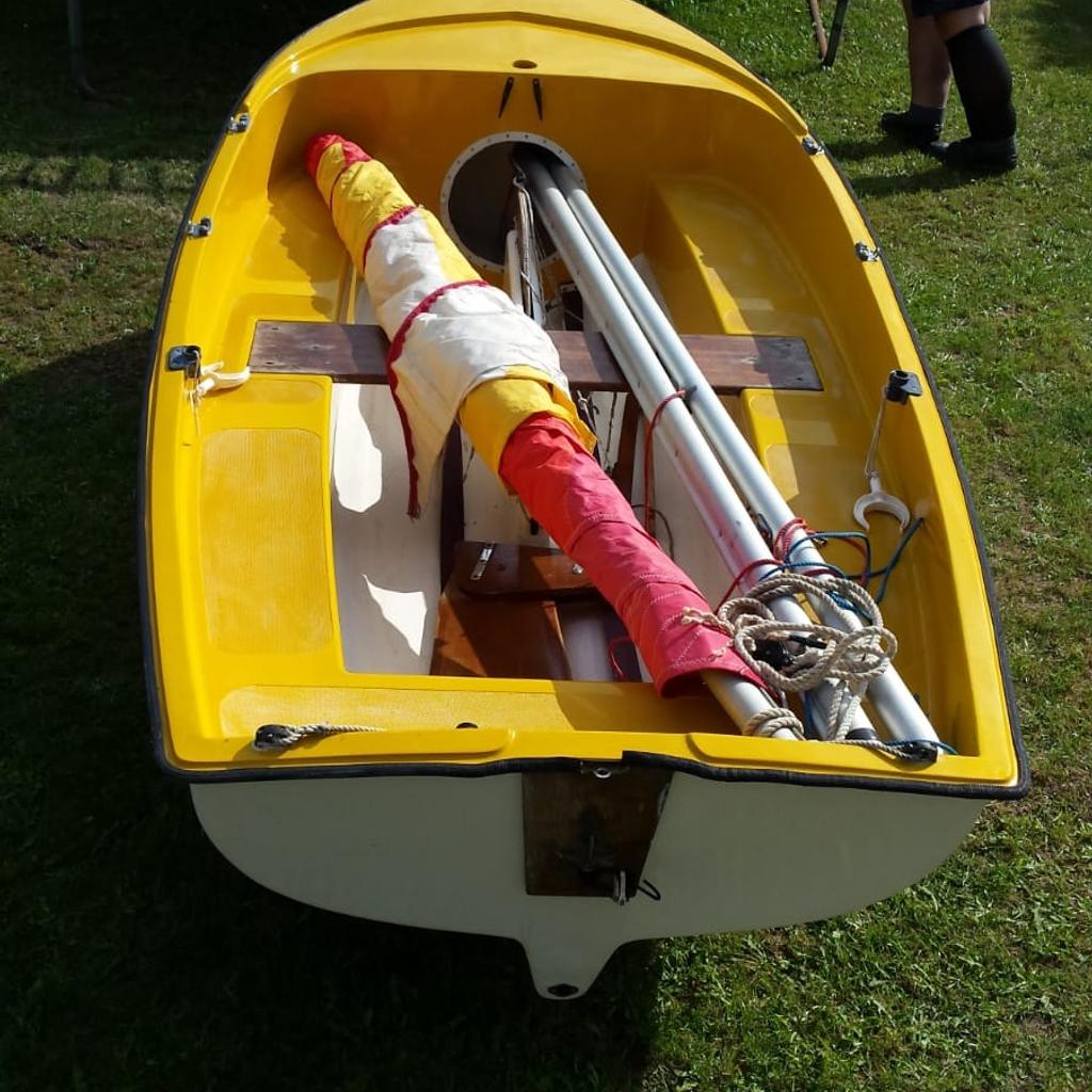 Adventurer sailing dinghy launching trolley in SS14 Basildon for £260.