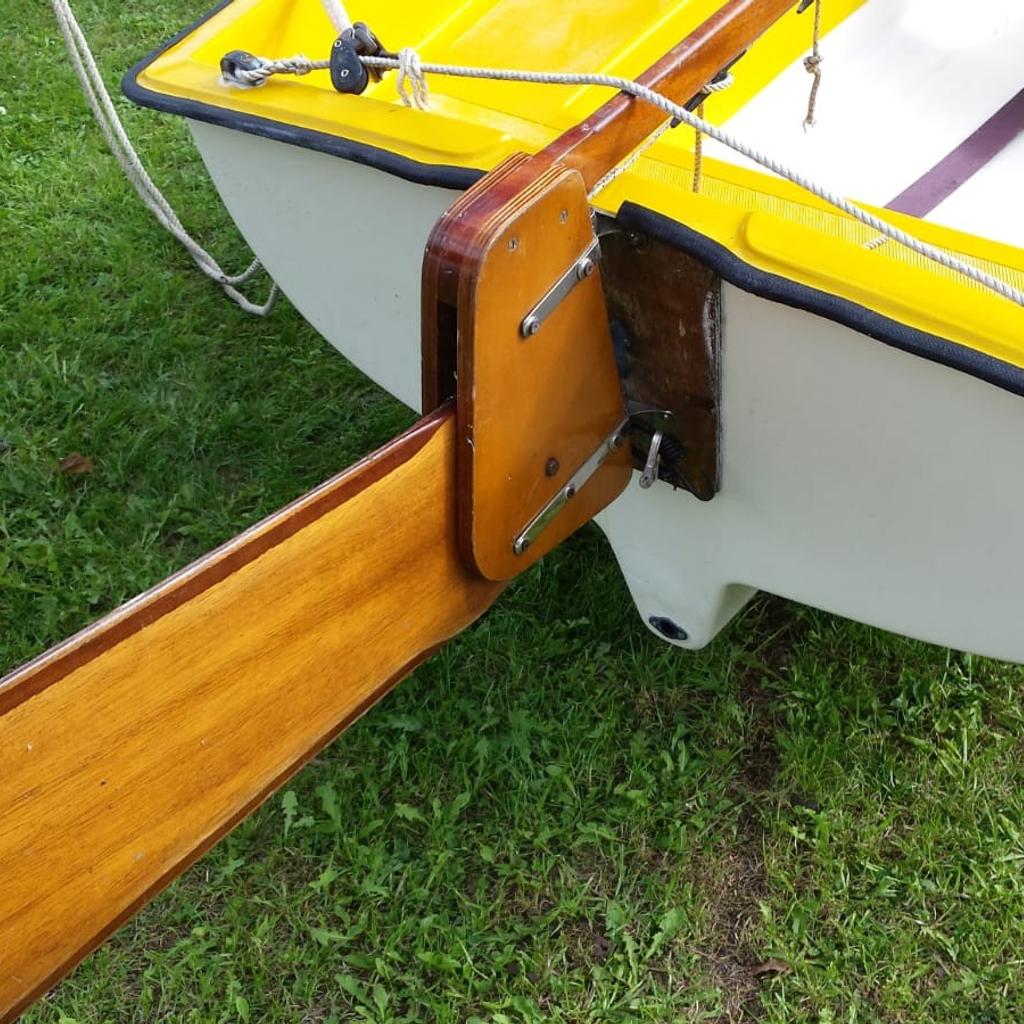 Adventurer sailing dinghy launching trolley in SS14 Basildon for £260.