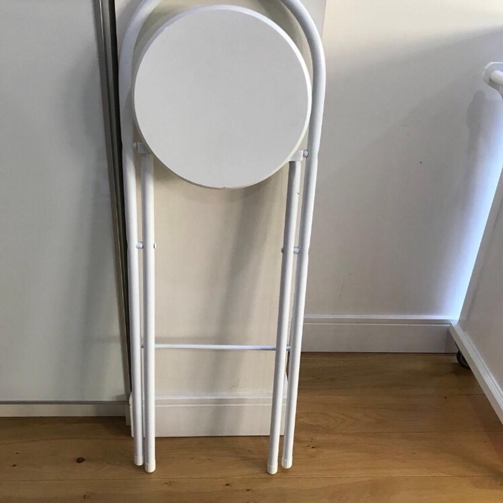 2 x Habitat bar stool white in W14 London für 20,00 £ zum Verkauf Shpock DE