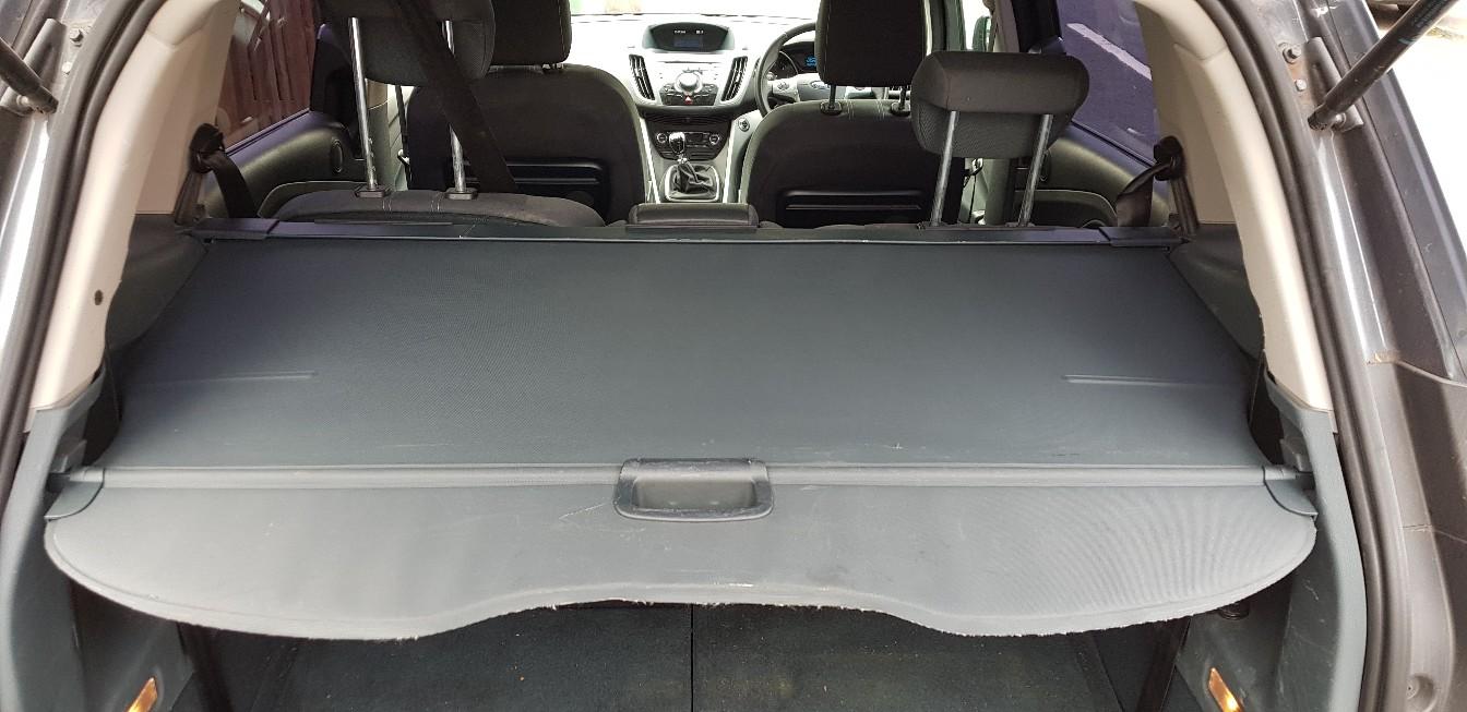 Ford Grand C Max Parcel Shelf Load Cover in B64 Sandwell für 50,00
