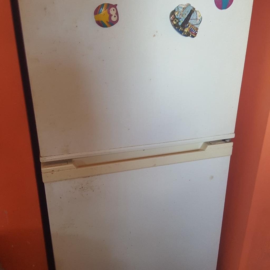 Beko fridge/frezer in LL11 Caergwrle für gratis zum Verkauf Shpock DE