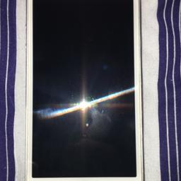 Silver
16GB 
Barely any scratches on the back of phone 
Very good condition