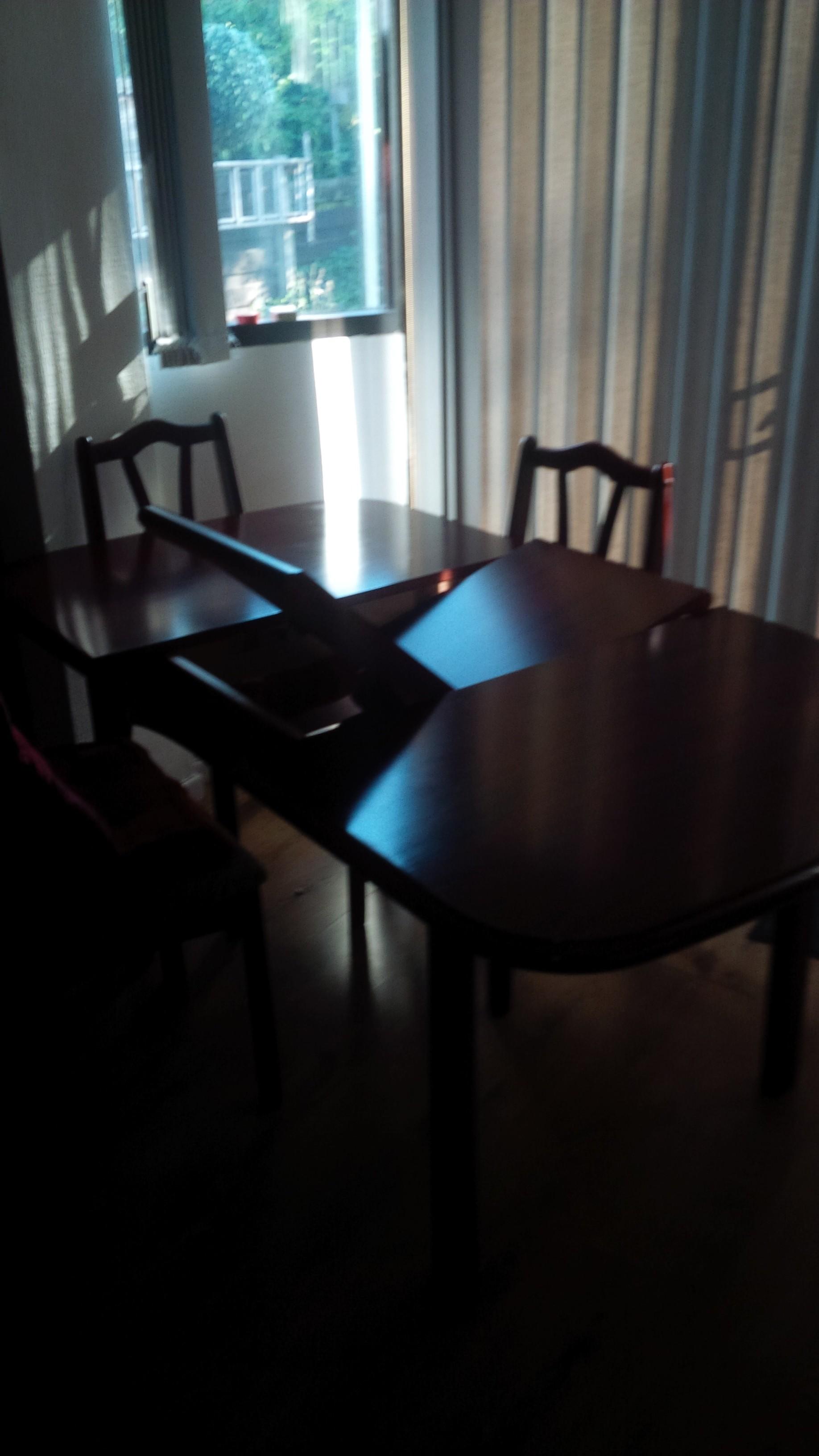 Dining table and chairs in CH42 Wirral für 45,00 £ zum Verkauf Shpock DE