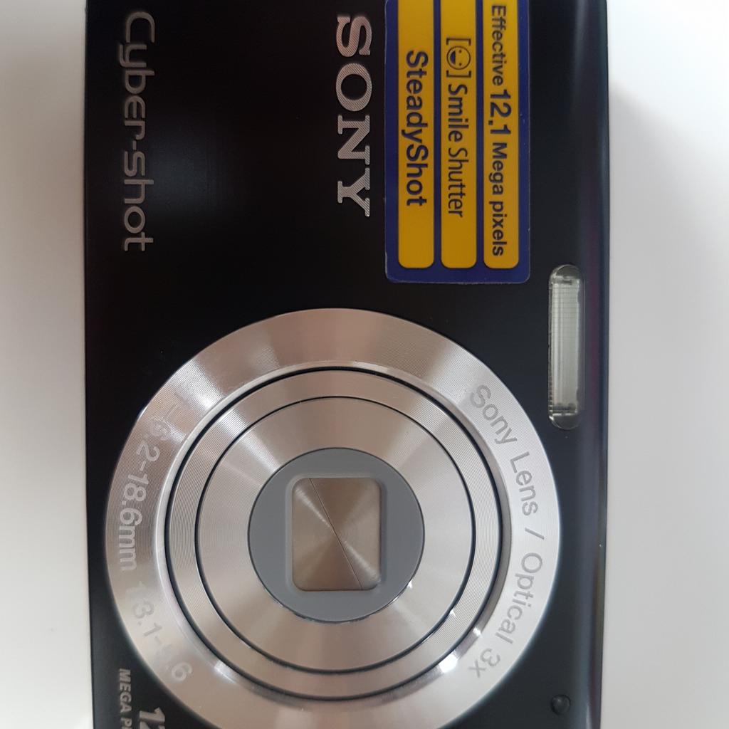 Sony Cybershot camera in Broxbourne für £ 13,00 zum Verkauf | Shpock AT