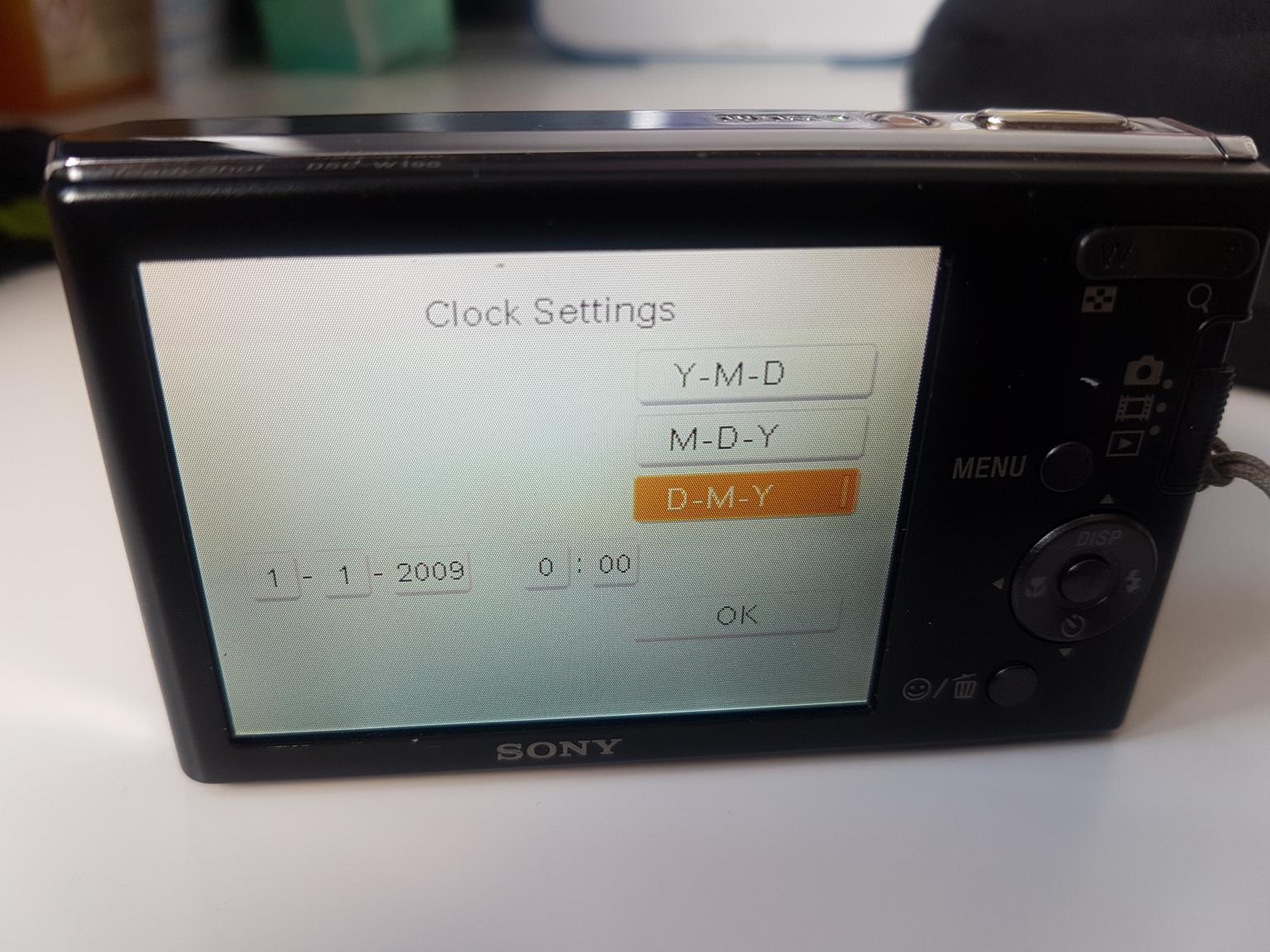 Sony Cybershot camera in Broxbourne für £ 13,00 zum Verkauf | Shpock AT