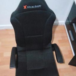 Surround sound console gaming chair