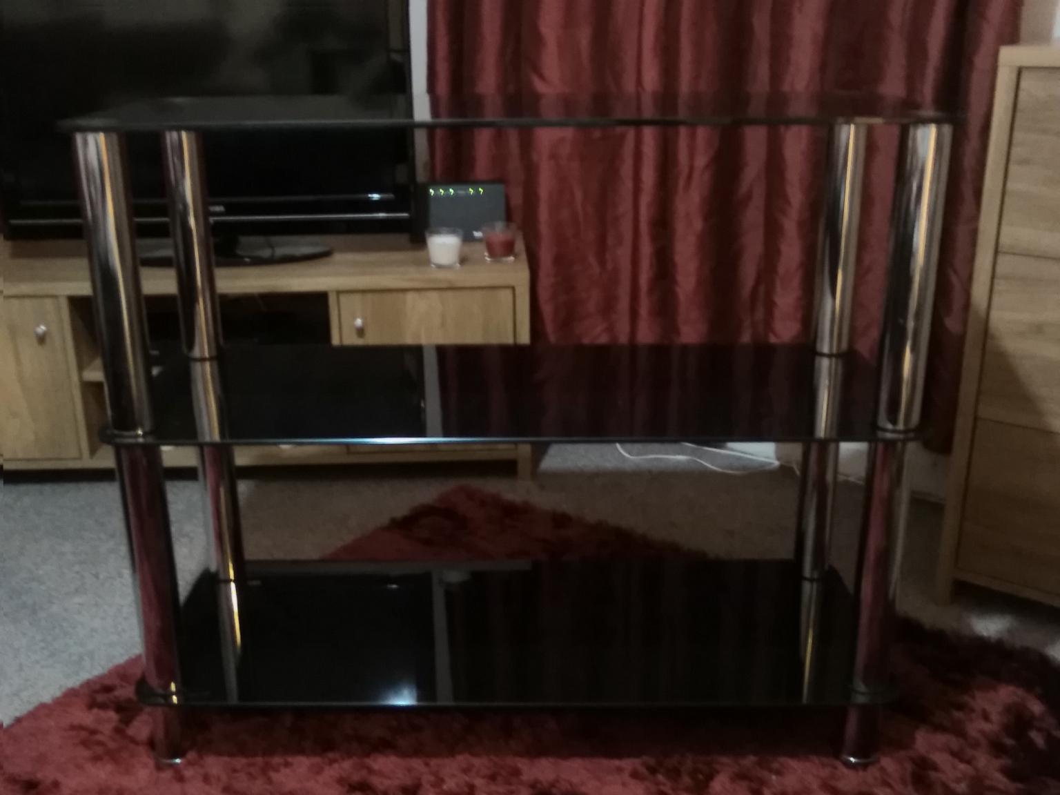 black glass furniture in NG24 Sherwood for €30.00 for sale Shpock