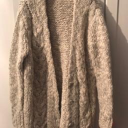 Size M oasis cardigan with glitter effect

Collection only