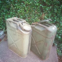 A quality pair of vintage Jerry Can's, no rust holes in a lovely used condition!
Date stamped 1944! 
Very hard to find in the UK.
Any questions please contact.