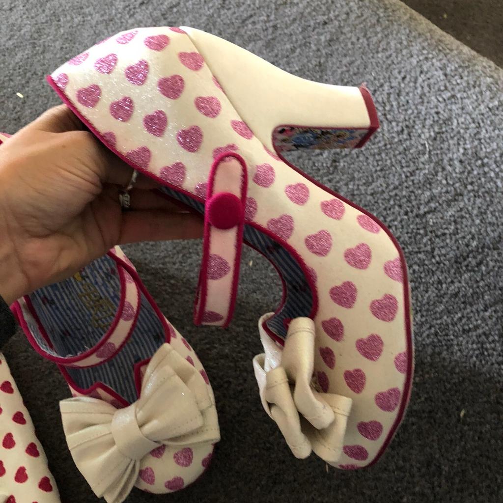 Irregular choice love sales fools