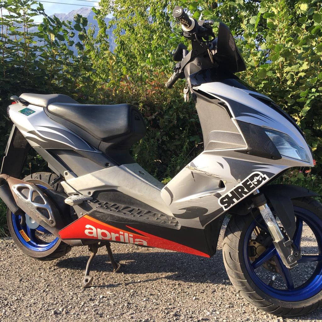 Moped -Ersatzteile und Zubehör
