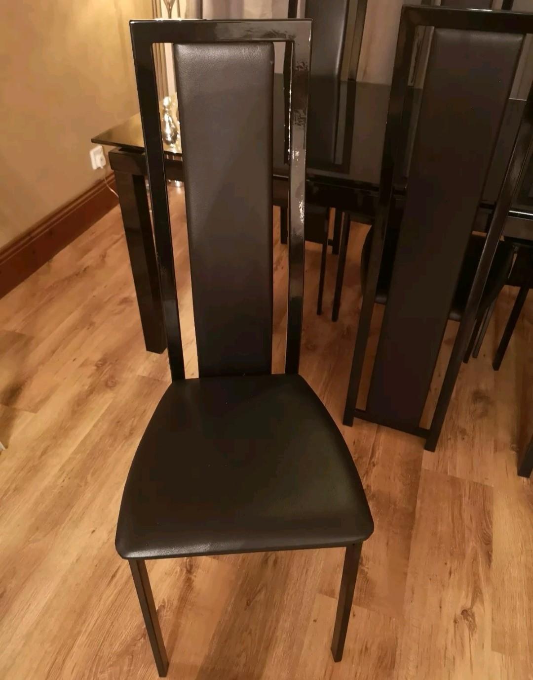 Harveys Glass Extending Table 6 Chairs in WF4 Wakefield für 250,00 £ zum Verkauf Shpock DE