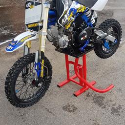 Here I am selling my m2r kxf 125cc pitbike. The bike is a 2017 model and not been used a great deal use as I don't get time to ride it. 14 inch front wheel and 12 rear. It's a crf50 size bike. Gas compressed shock. In clean condition. I've been changing the oil every few rides as I like to look after it. Starts first kick.  Selling as I'm wanting a bigger bike. Stand not included. £400. I can deliver. 07701032494