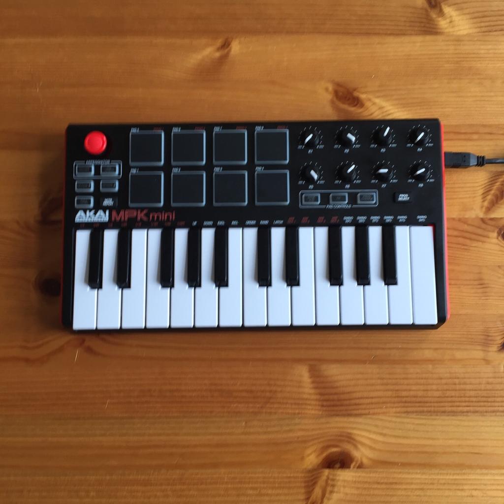 Akai mpk mini Mk II in 113 29 Stockholm für 400,00 SEK zum Verkauf ...