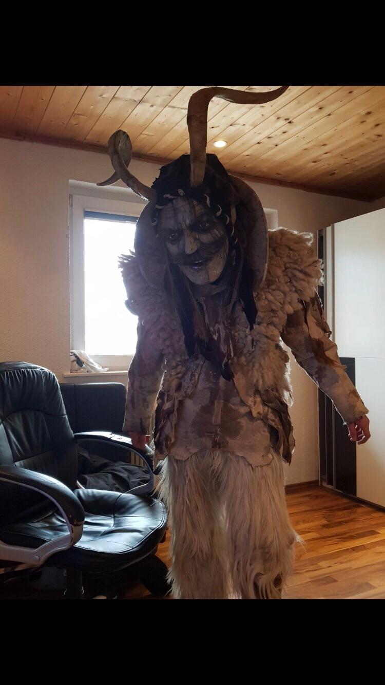 Gink Fell Krampus Teufel Perchten Gwandl In 6200 Jenbach Für 400,00 ...