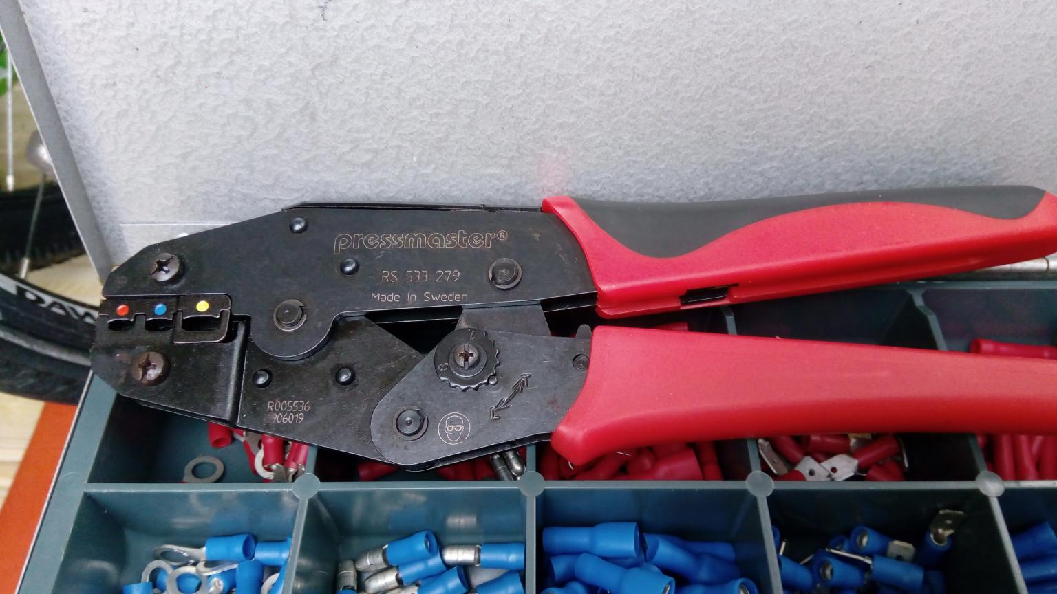 Pressmaster RS 533-279 Crimp Tool and accesso in WN5 Wigan for £40.00 ...