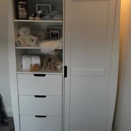 Beautiful child’s wardrobe, very solid and sturdy, can not deliver and will not post, you can arrange a courier if you wish