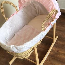 Clare de lune Moses basket in pink 
Come with rocking stand
Used condition
From a smoke free home
Collection from Wrexham