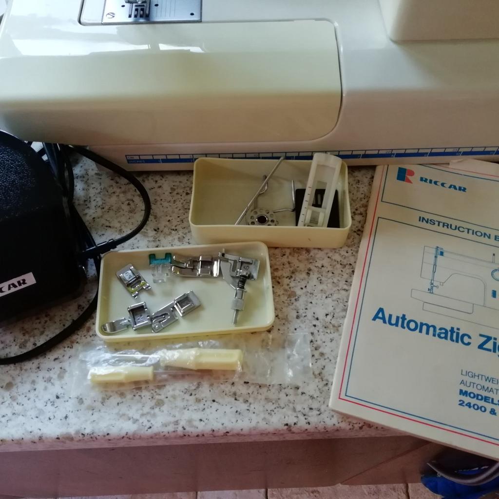 Riccar 2400 Electric Sewing Machine in B77 Tamworth für £ 30,00 zum