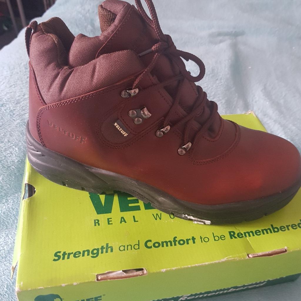 workmen's safety boots in NN15 Kettering for £10.00 for sale Shpock