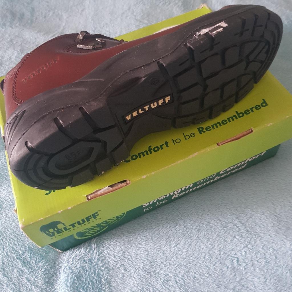 workmen's safety boots in NN15 Kettering for £10.00 for sale Shpock