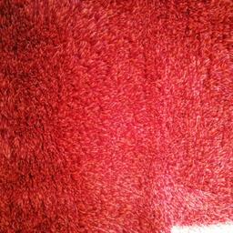 Schöner Esprit Teppich Handtuft 2x3 aus Spezialgarn. Etwa 5 Jahre alt. Sehr gepflegt, gemütlich warm. Neupreis liegt bei etwa 450 Euro.